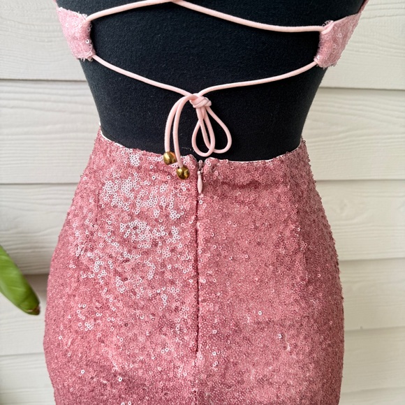 HELLO MOLLY LIGHTS ON‎ ME DRESS PINK ROSE SEQUIN - Picture 6 of 8